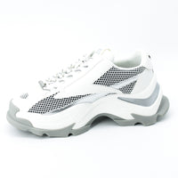 Steve Madden Zoomz White and Silver