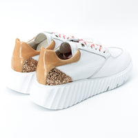 Unisa Elwin White and Nude