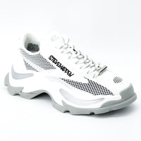 Steve Madden Zoomz White and Silver