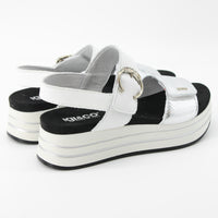 Igi & Co 5679111 White and Silver