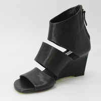 Ernesto Dolani Nix 02 Black