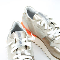 Andia Fora Ruffle Stone and Gold