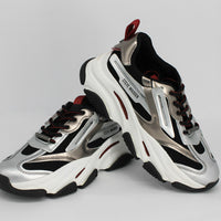 Steve Madden Possession Ice Red