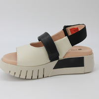 Jose Saenz 4206 Cream/ Black