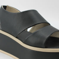 Patrizia Bonfanti Rosie Black