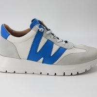 Wonders 2476 White and Blue