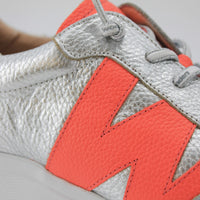 Wonders 3625 Silver and Coral