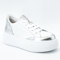 Andia Fora Izar White and Silver