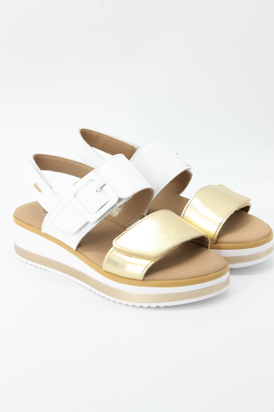 Igi & Co 5685422 White and Gold