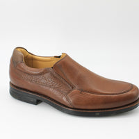 Anatomic & Co Mervyn Tan