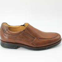 Anatomic & Co Mervyn Tan
