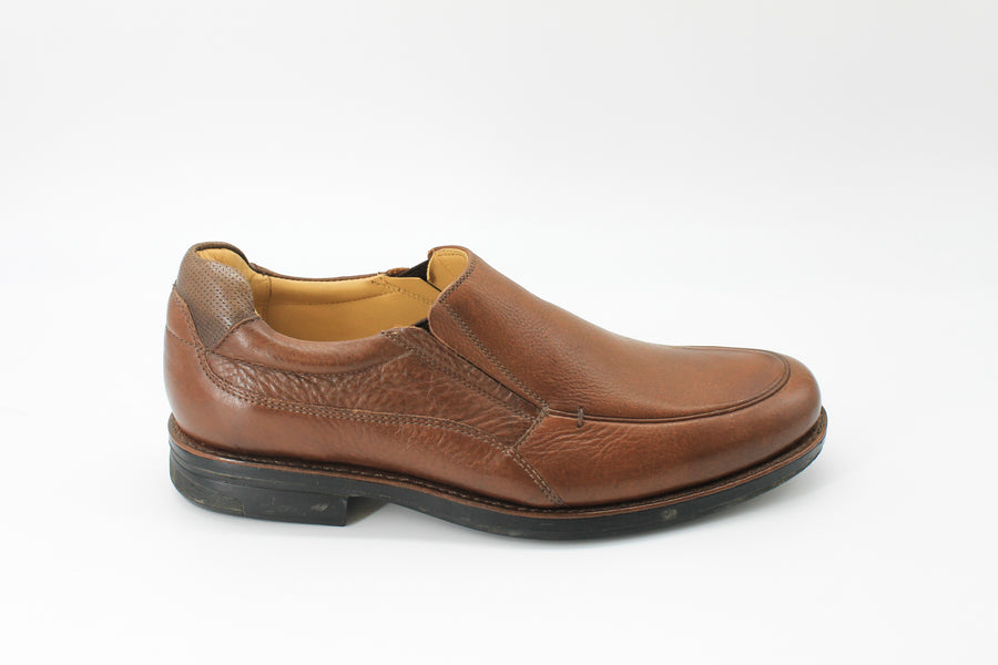 Anatomic & Co Mervyn Tan