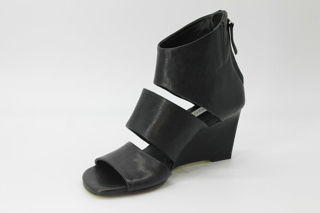 Ernesto Dolani Nix 02 Black