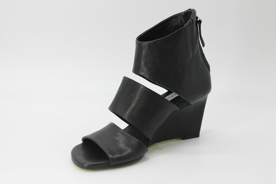 Ernesto Dolani Nix 02 Black