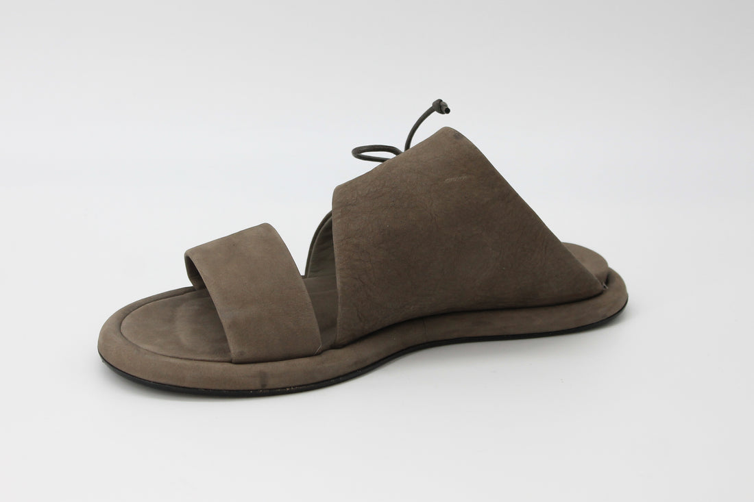 Ernesto Dolani Selma 02 Grey