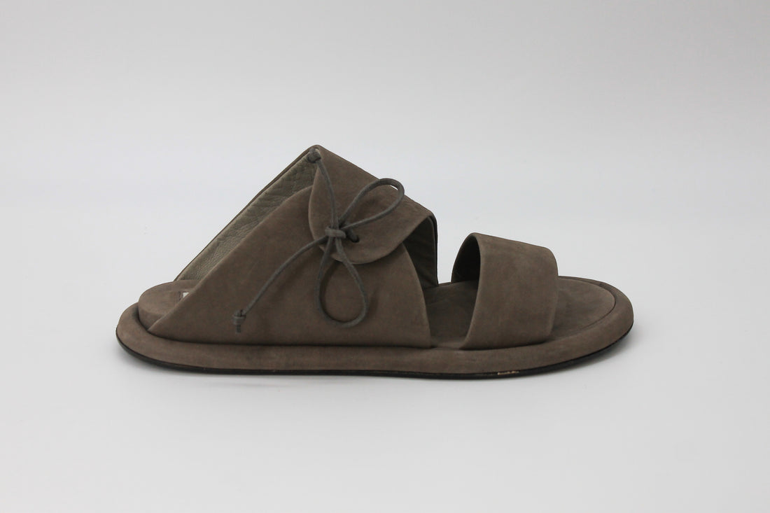 Ernesto Dolani Selma 02 Grey