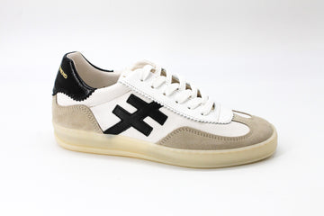 Another Trend A032 White