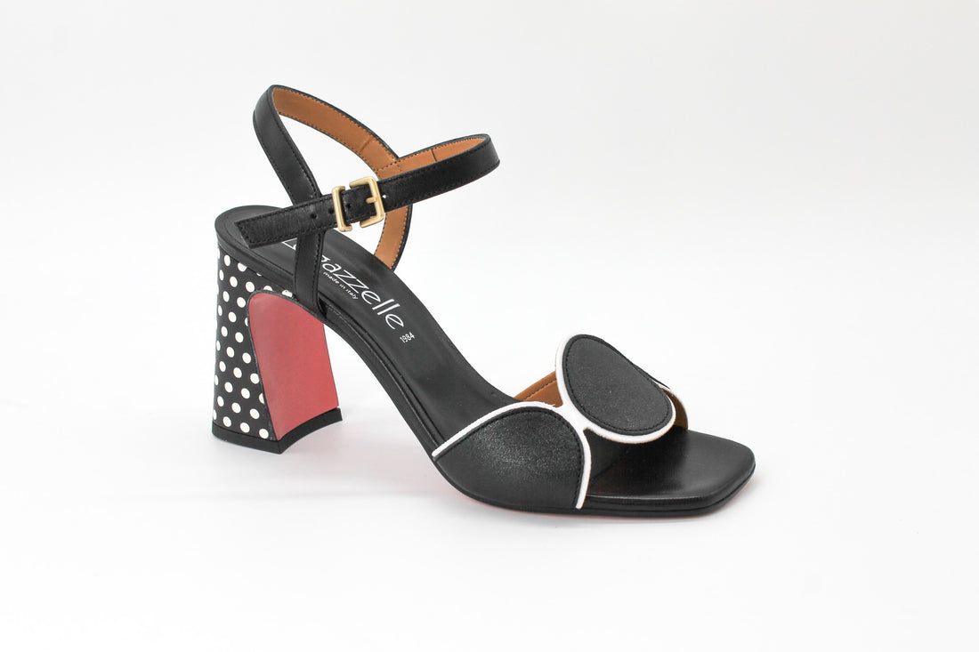 Legazzelle 710 Black and White