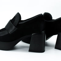 Patrizia Bonfanti Lory All Black