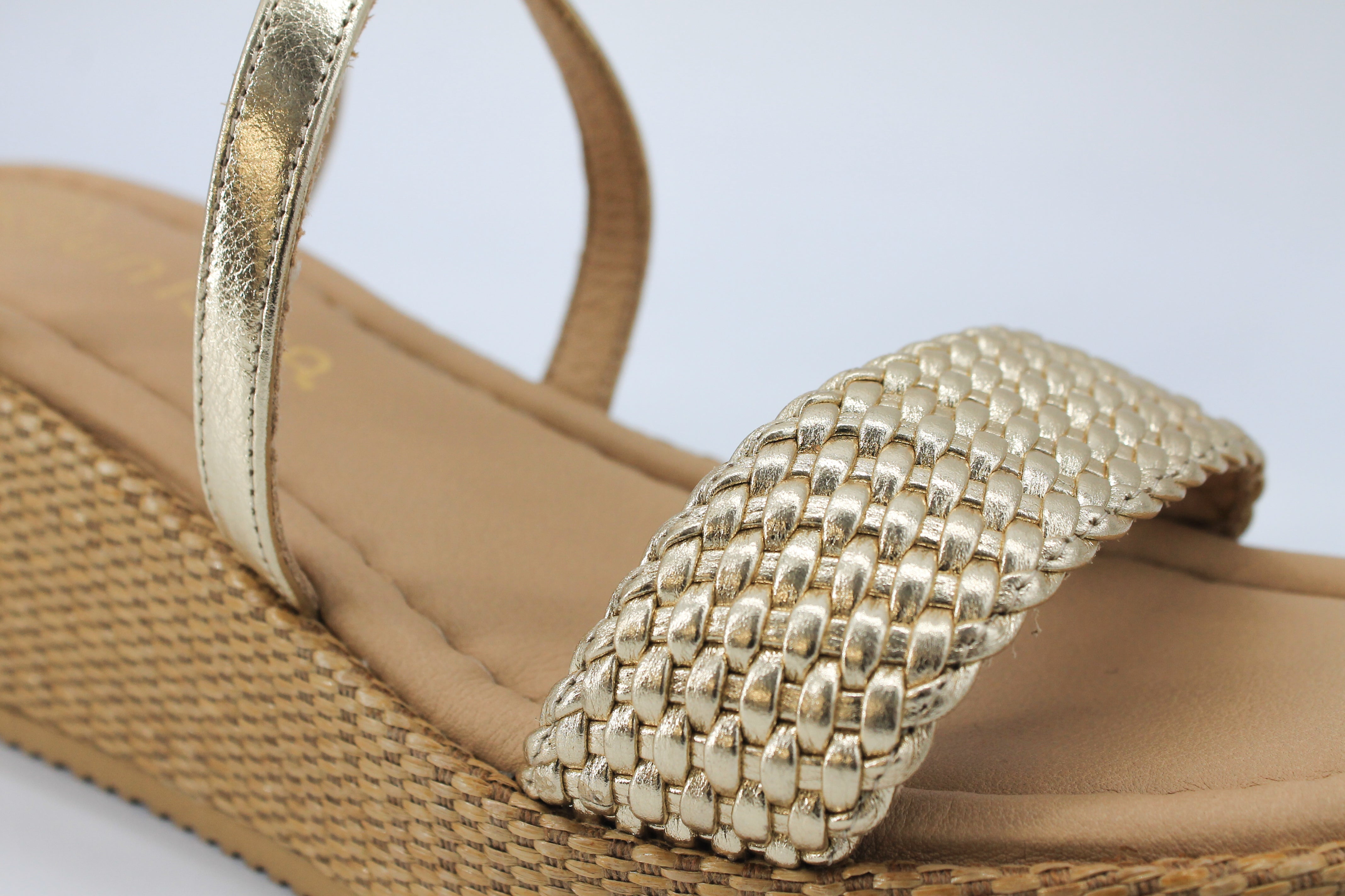 Unisa Kalion Gold – Shoe Style International