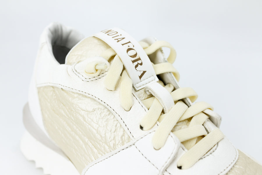 Andia Fora Ruffle White & Gold